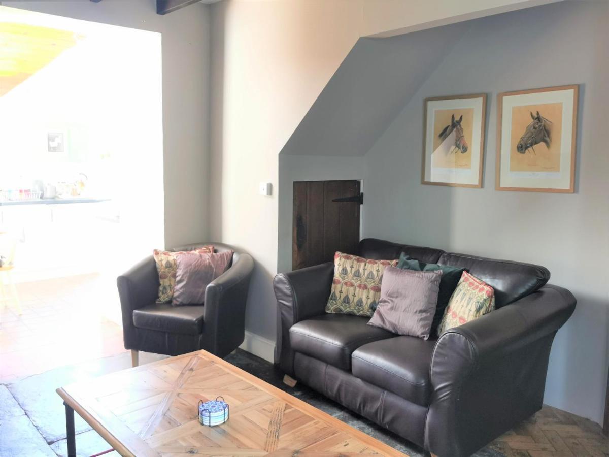 Wellstone Cottages - Jasmine Llanfyrnach Экстерьер фото