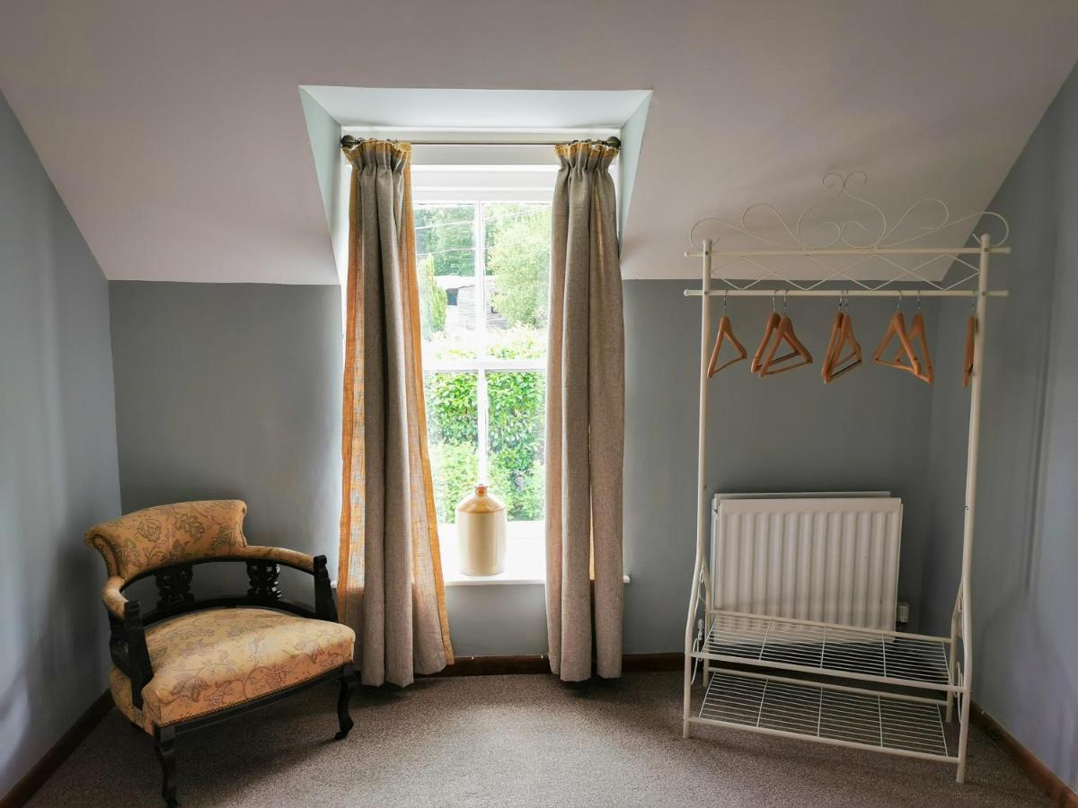 Wellstone Cottages - Jasmine Llanfyrnach Экстерьер фото