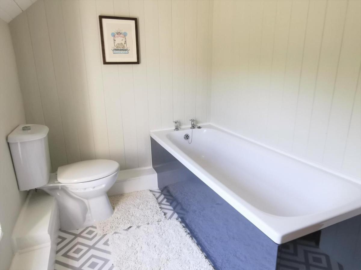 Wellstone Cottages - Jasmine Llanfyrnach Экстерьер фото